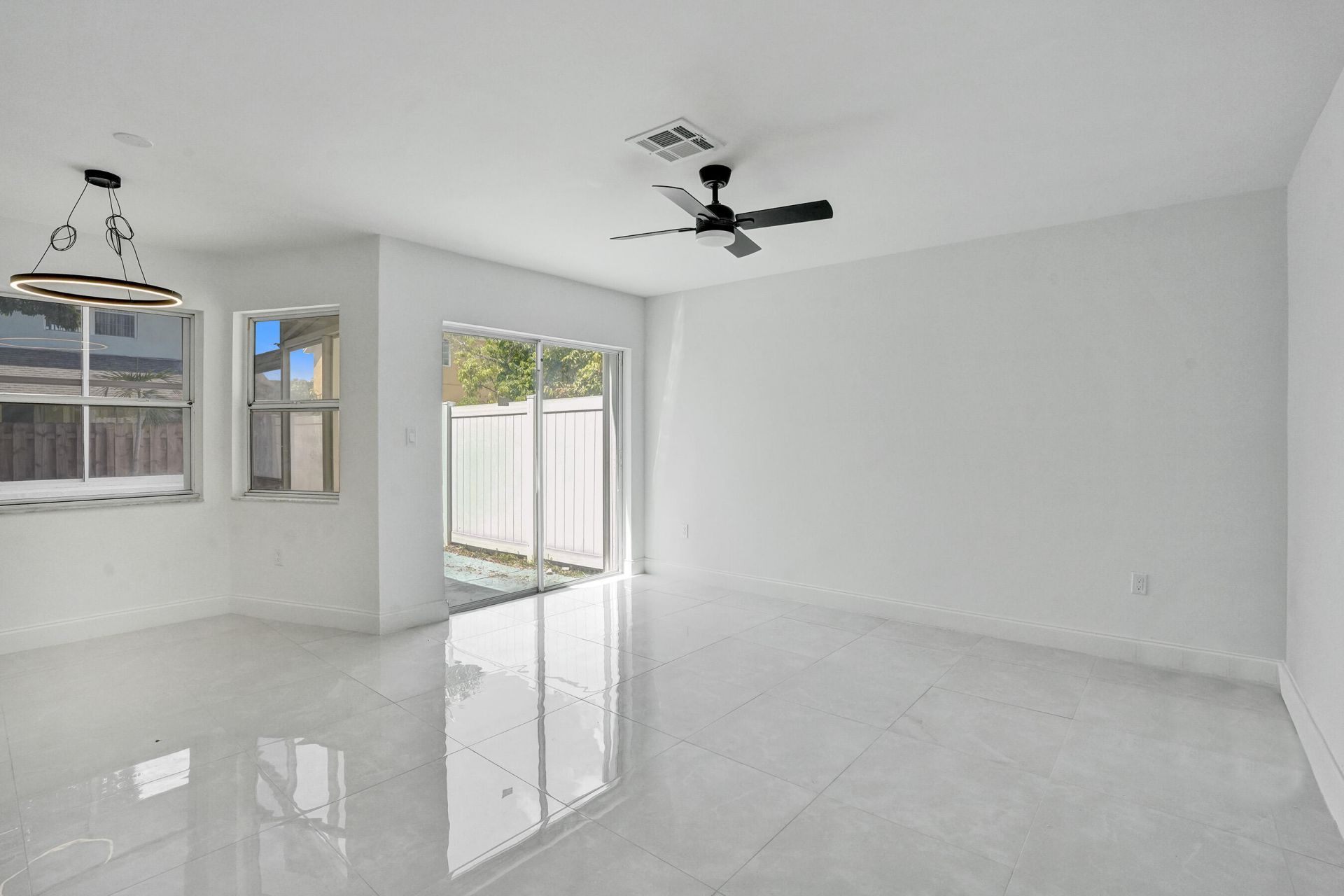 9740 SW 14th Street, Pembroke Pines, FL 33025 Photo