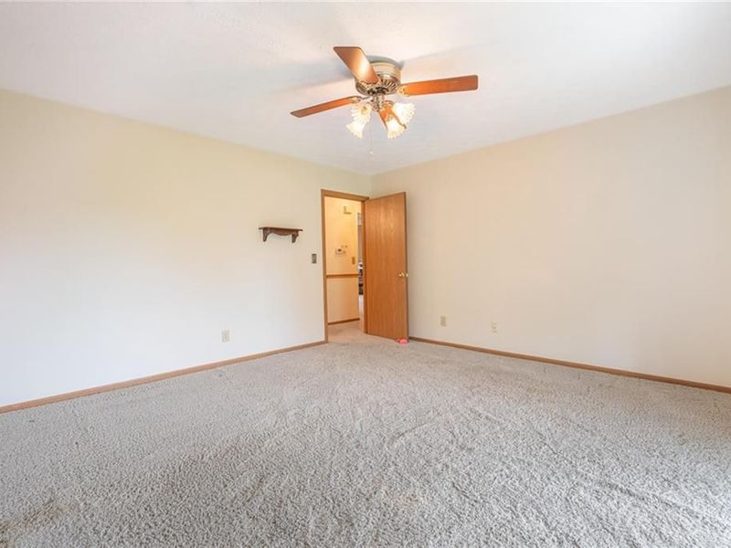 6685 Oakwood Lane, Huber Heights, OH 45424 Photo 15