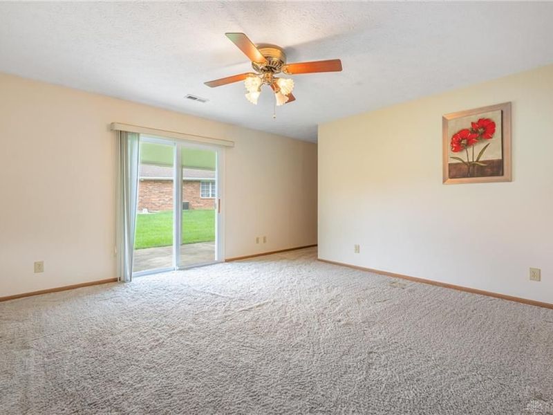 6685 Oakwood Lane, Huber Heights, OH 45424 Photo 16