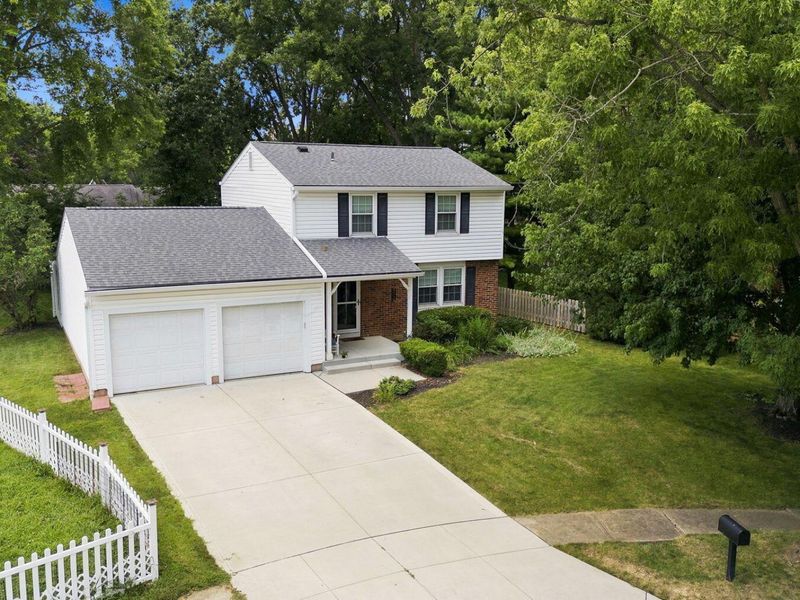 8833 KNIGHTON Court, Powell, OH 43065 Photo 5