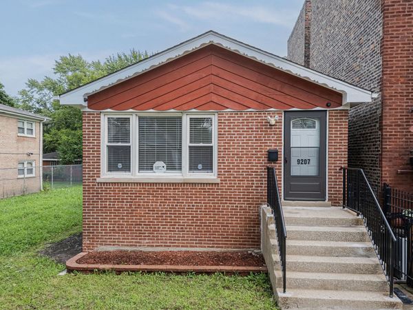 9207 S Greenwood Avenue , Chicago, IL 60619