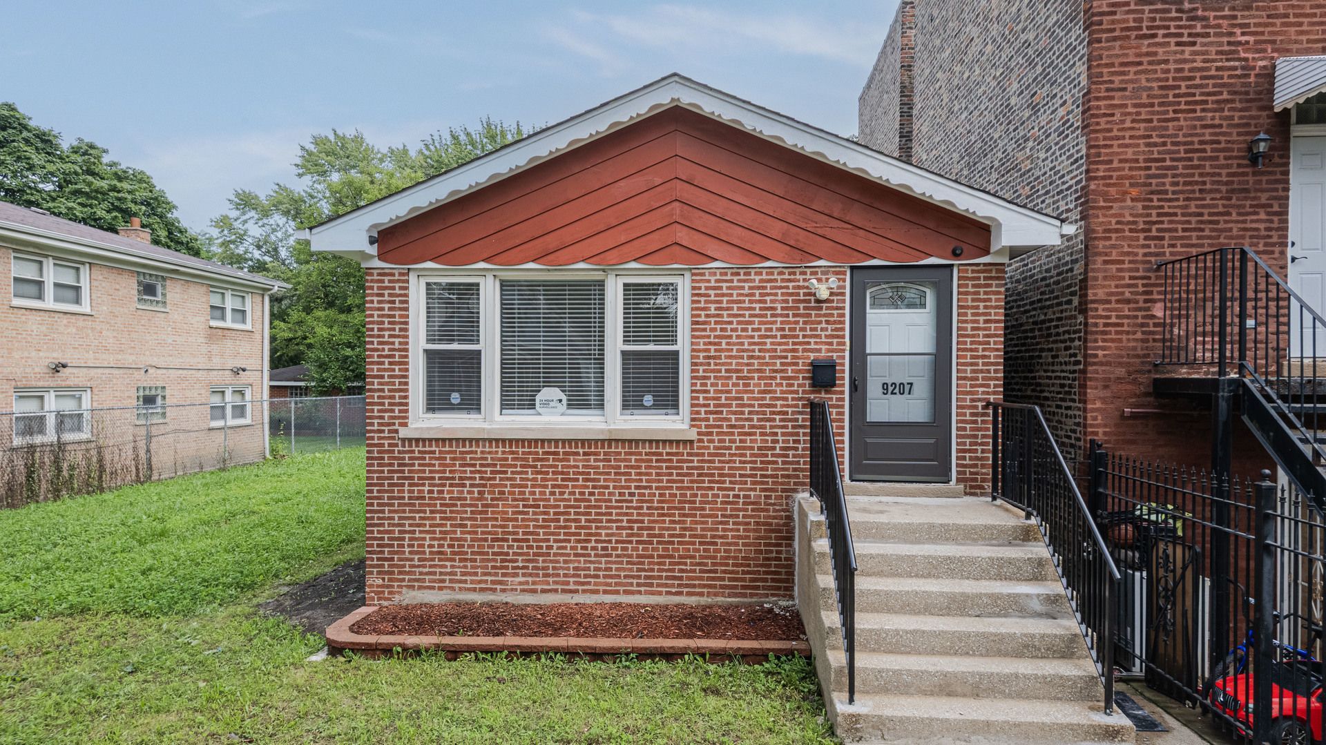9207 S Greenwood Avenue, Chicago, IL 60619 Main Photo