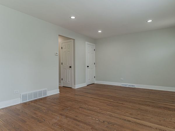 9207 S Greenwood Avenue , Chicago, IL 60619