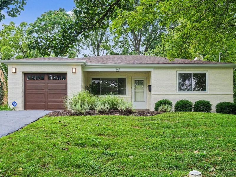 1261 Wayside Place, Cincinnati, OH 45230 Photo 2