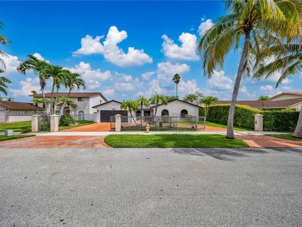 13991 SW 159 terrace , Miami, FL 33177