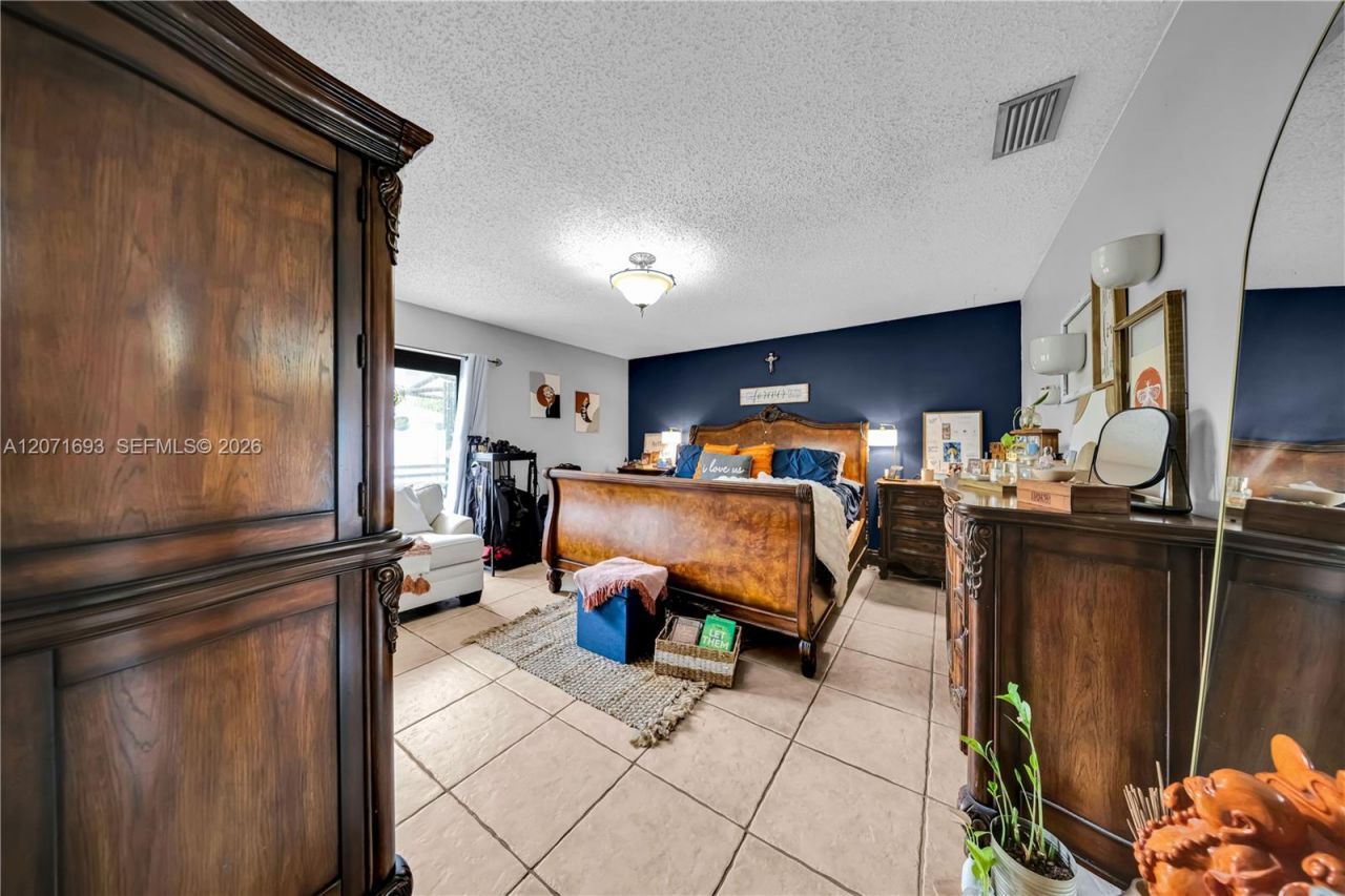 13991 SW 159 Terrace , Miami, FL 33177 Photo