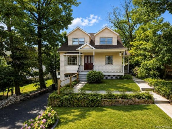 71 Northfield Avenue, Dobbs Ferry, NY 10522