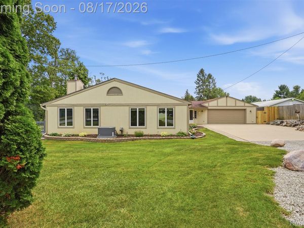 10286 7 Mile Road, Salem Township, Mi 48167