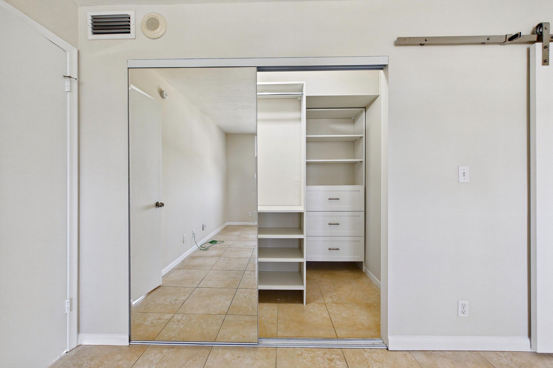 1800 N Andrews Avenue N, Unit 12G, Fort Lauderdale, FL 33311 Photo