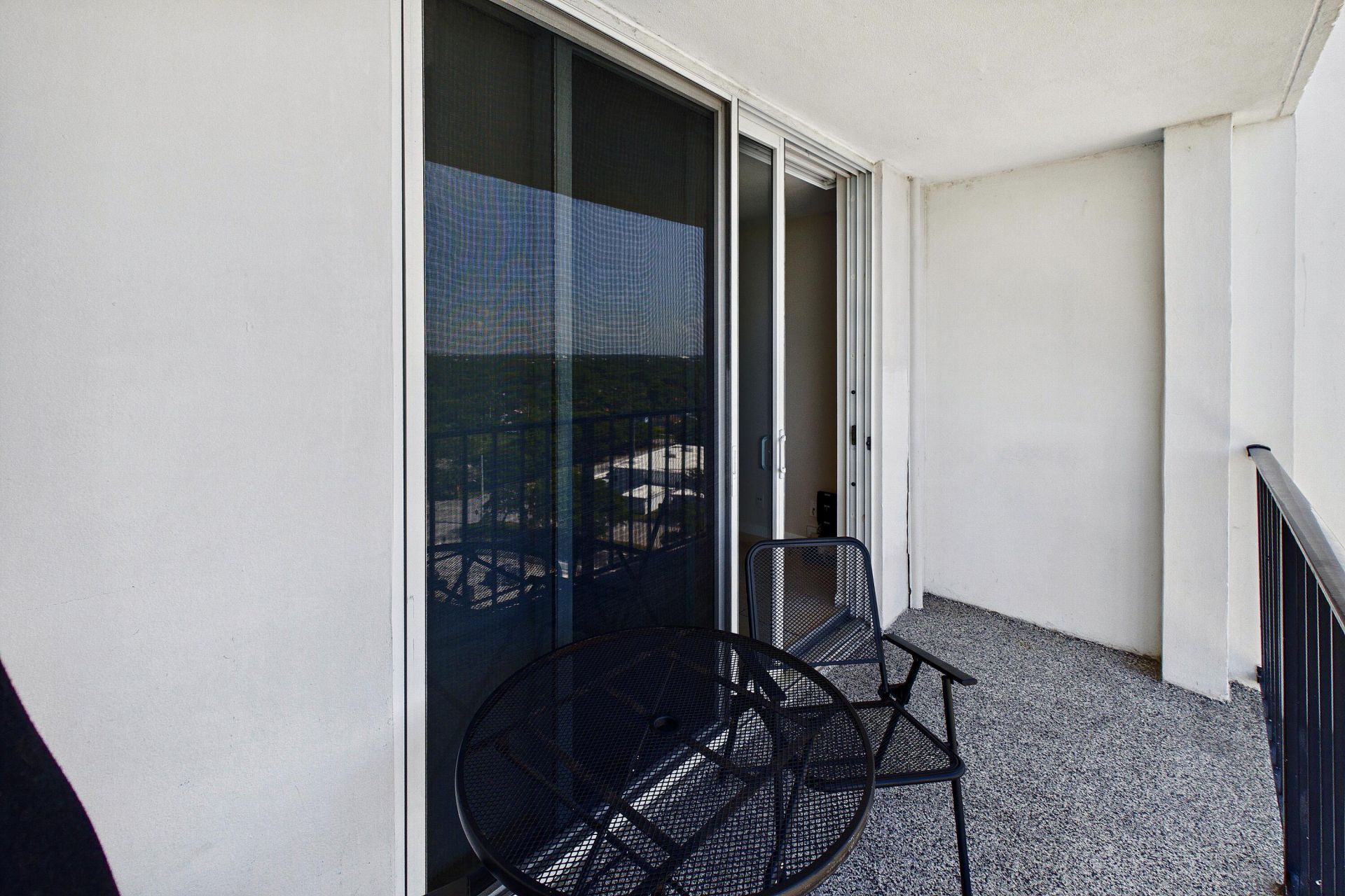 1800 N Andrews Avenue N, Unit 12G, Fort Lauderdale, FL 33311 Photo