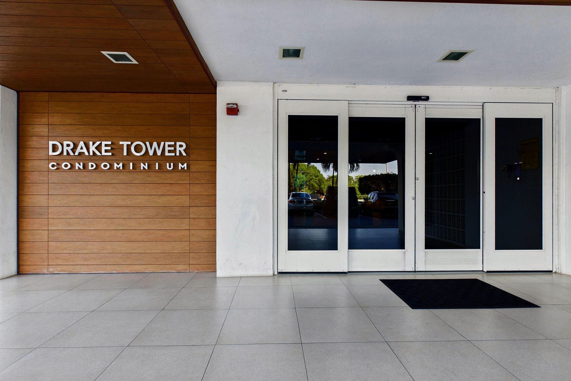 1800 N Andrews Avenue N, Unit 12G, Fort Lauderdale, FL 33311 Photo