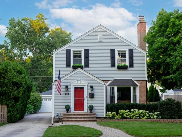543 S Dunton Avenue , Arlington Heights, IL 60005