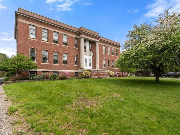 280 Village St, Unit D2, Medway, MA 02053