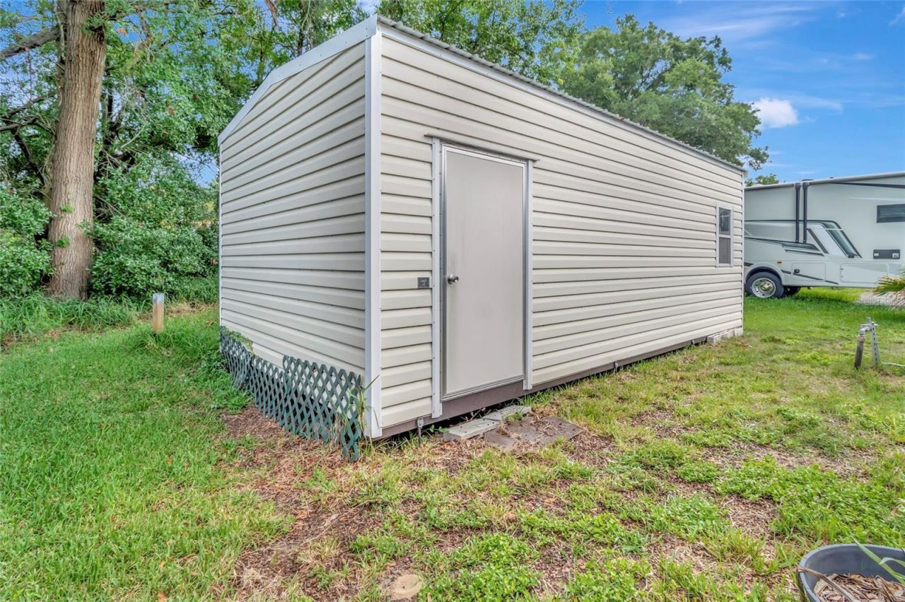 33809 Overton Drive, Leesburg, FL 34788 Photo