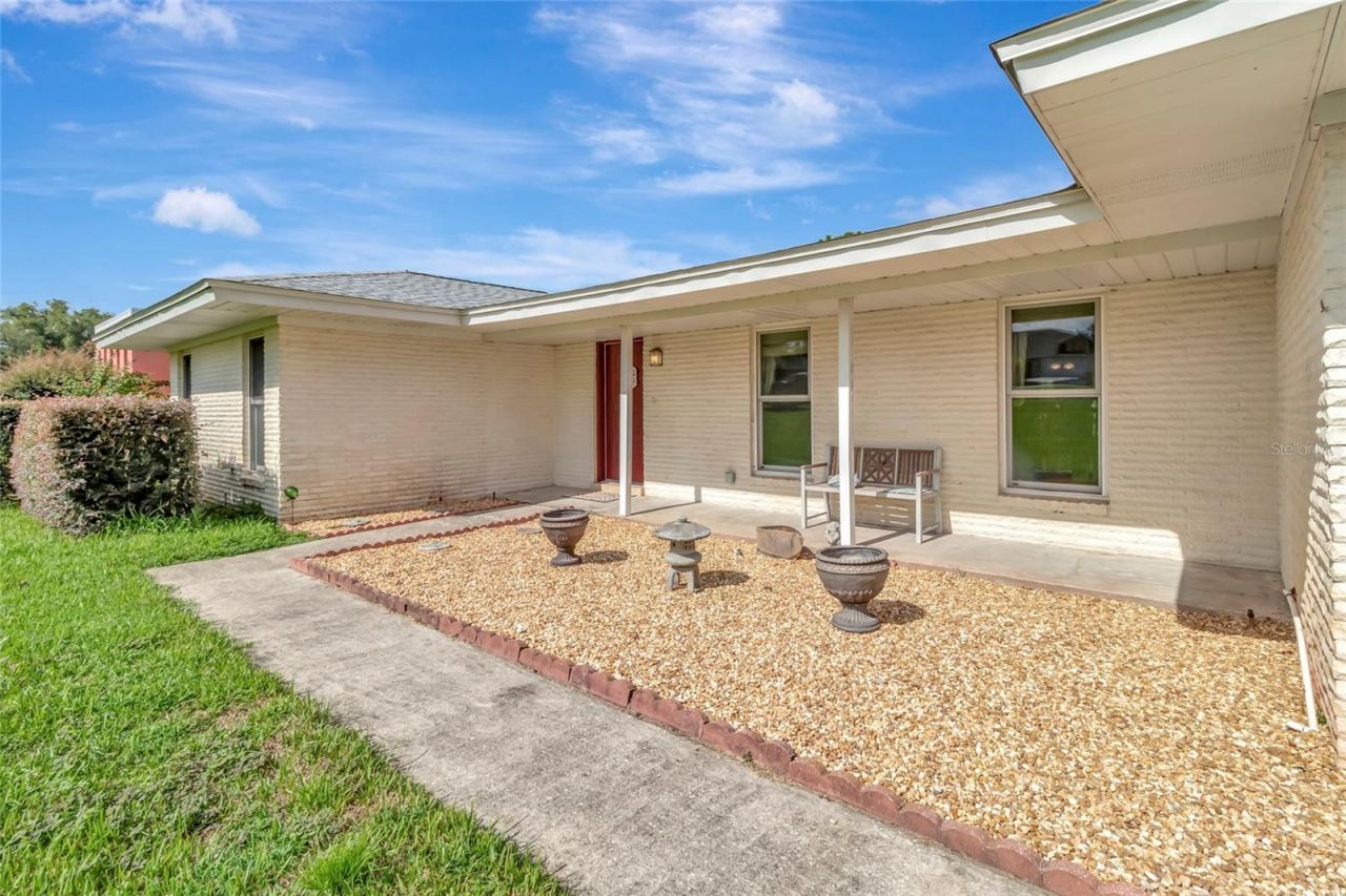 33809 Overton Drive, Leesburg, FL 34788 Photo