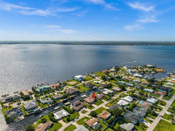 5815 SW 1ST PLACE , CAPE CORAL, FL 33914