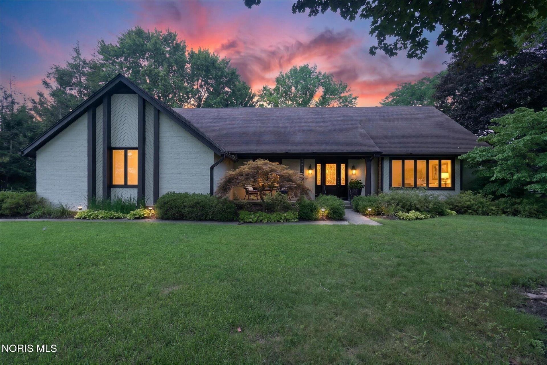 2945 Riva Ridge Road , Ottawa Hills, OH 43615 Main Photo