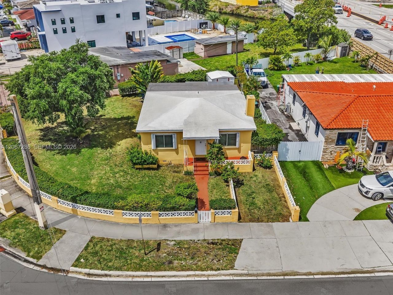 10 SW 72nd Ave , Miami, FL 33144 Photo