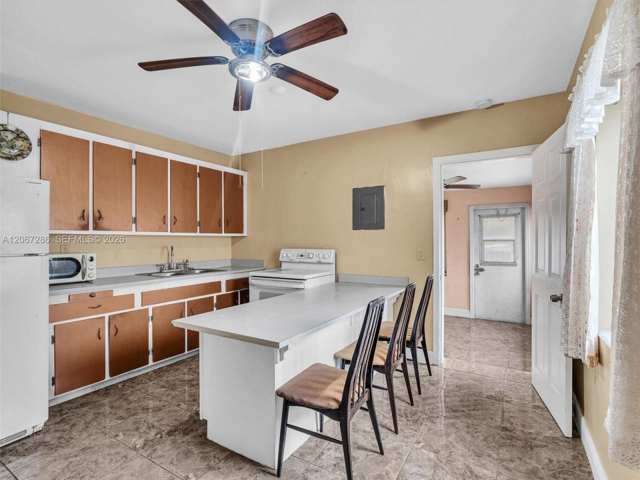 10 SW 72nd Ave , Miami, FL 33144 Photo