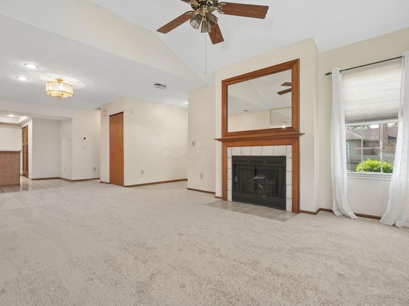 2395 Hooverside Lane , Grove City, OH 43123 Photo 12