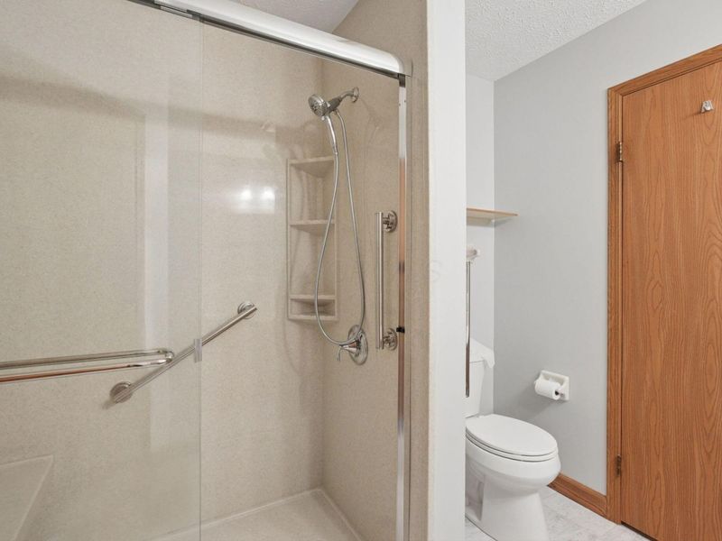2395 Hooverside Lane , Grove City, OH 43123 Photo 19