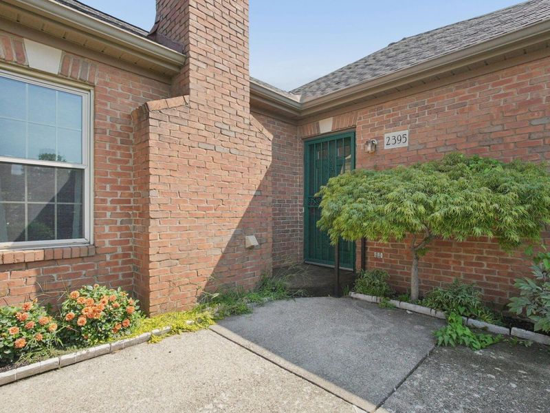 2395 Hooverside Lane , Grove City, OH 43123 Photo 7