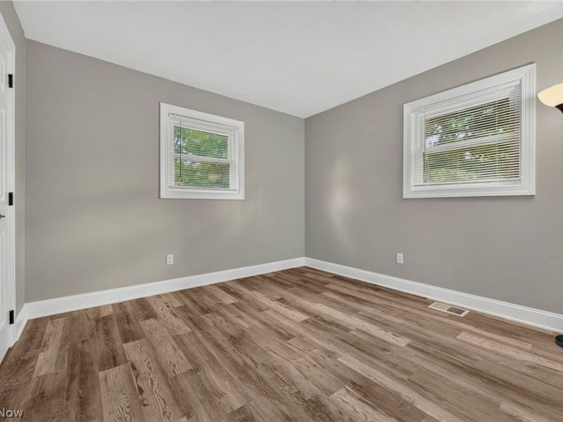 2514 Regentview Street NE, Canton, OH 44705 Photo 15