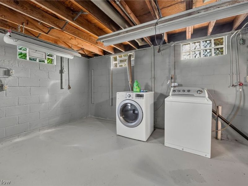 2514 Regentview Street NE, Canton, OH 44705 Photo 19