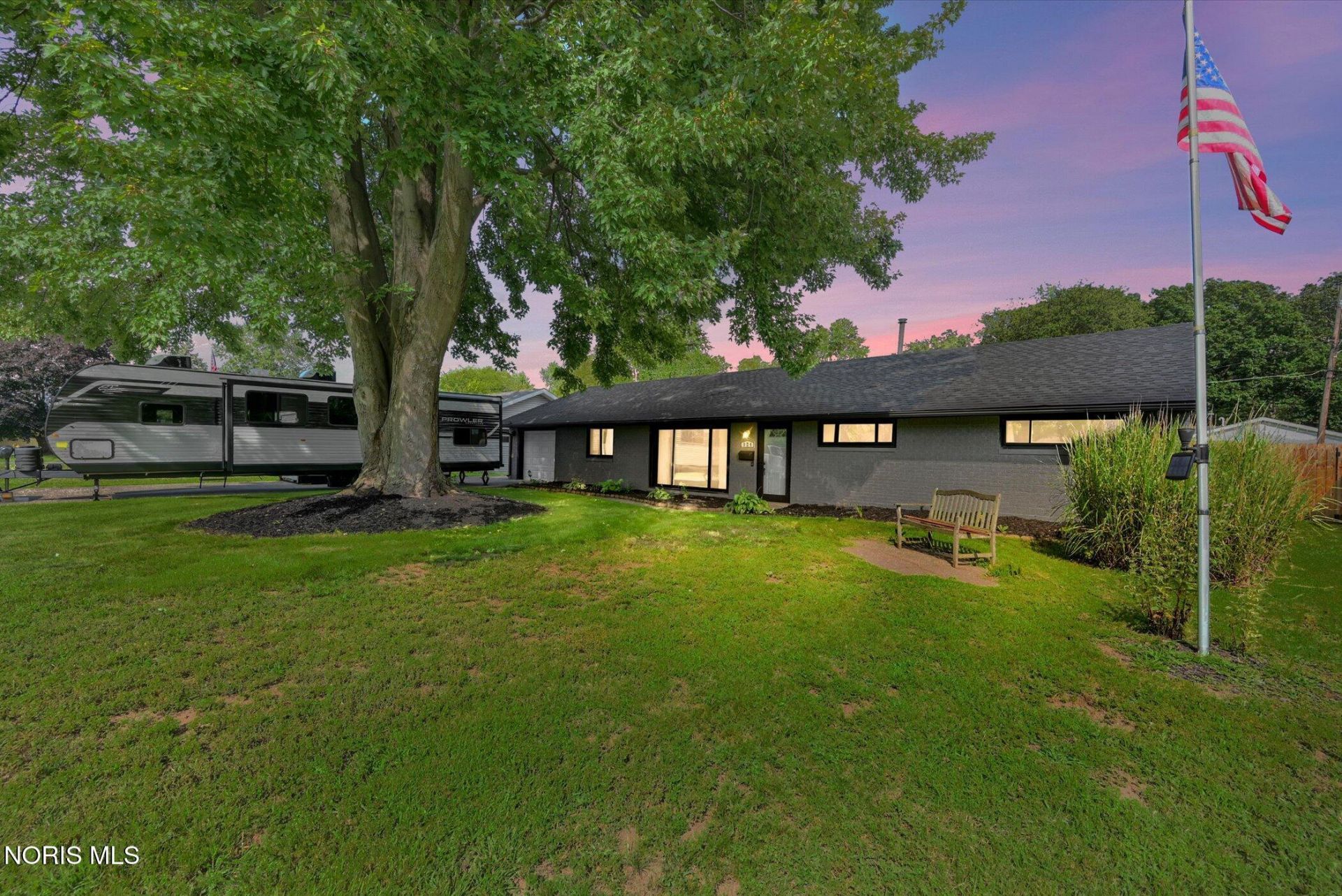124 Saint Richards Court, Swanton, OH 43558 Main Photo