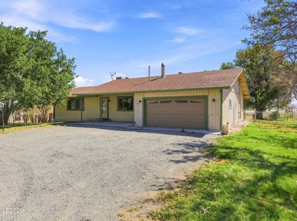 54 Locust Drive, Yerington, NV 89447 Photo