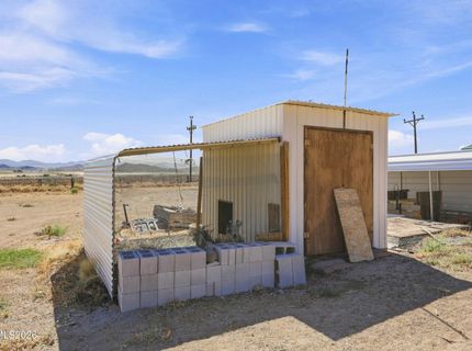 54 Locust Drive, Yerington, NV 89447 Photo