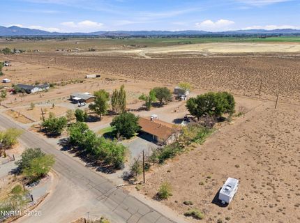 54 Locust Drive, Yerington, NV 89447 Photo