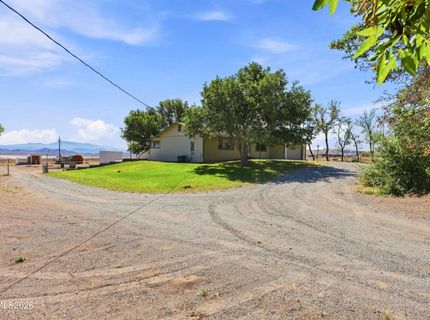 54 Locust Drive, Yerington, NV 89447 Photo