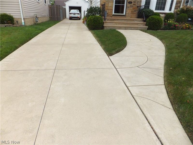 4224 W 58th Street, Cleveland, OH 44144 Photo 2