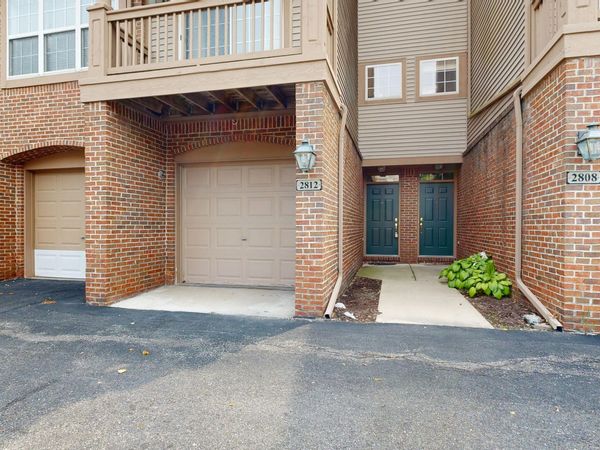 2812 Barclay Way, Ann Arbor, MI 48105