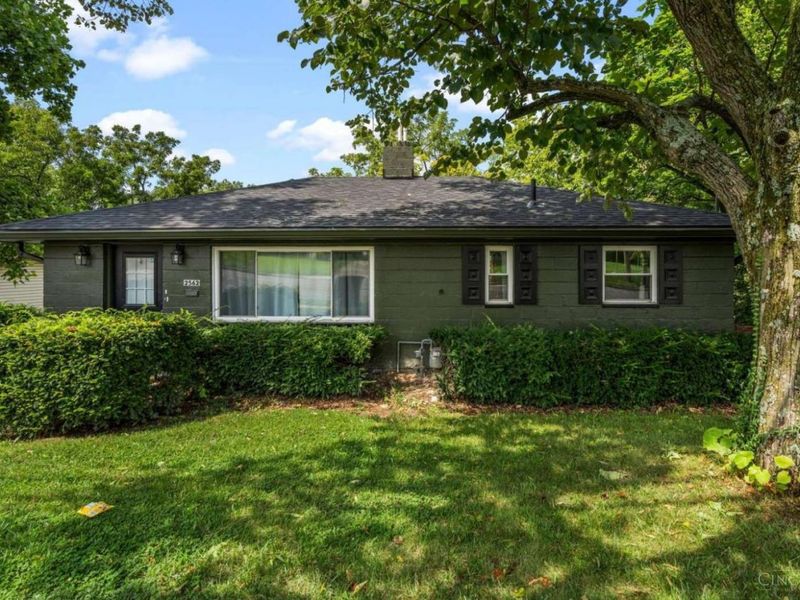 2562 Montana Avenue, Cincinnati, OH 45211 Photo 1