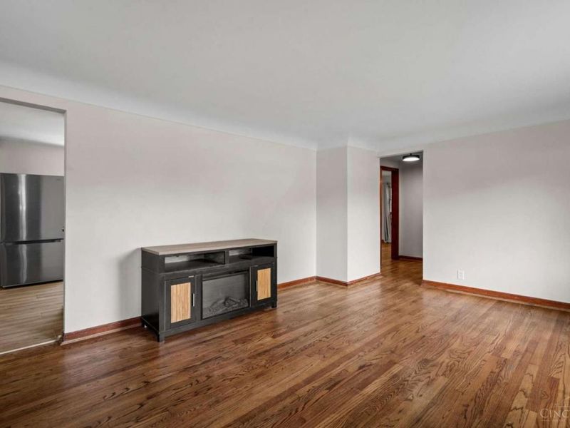 2562 Montana Avenue, Cincinnati, OH 45211 Photo 10