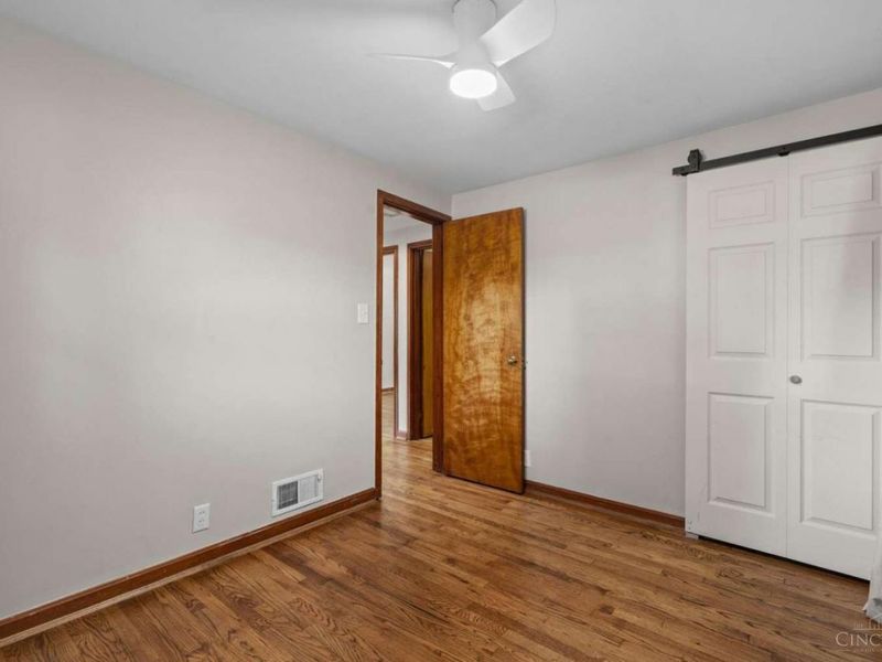 2562 Montana Avenue, Cincinnati, OH 45211 Photo 15