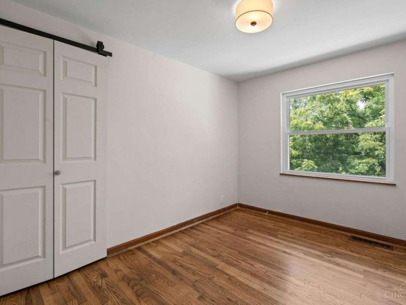 2562 Montana Avenue, Cincinnati, OH 45211 Photo 19