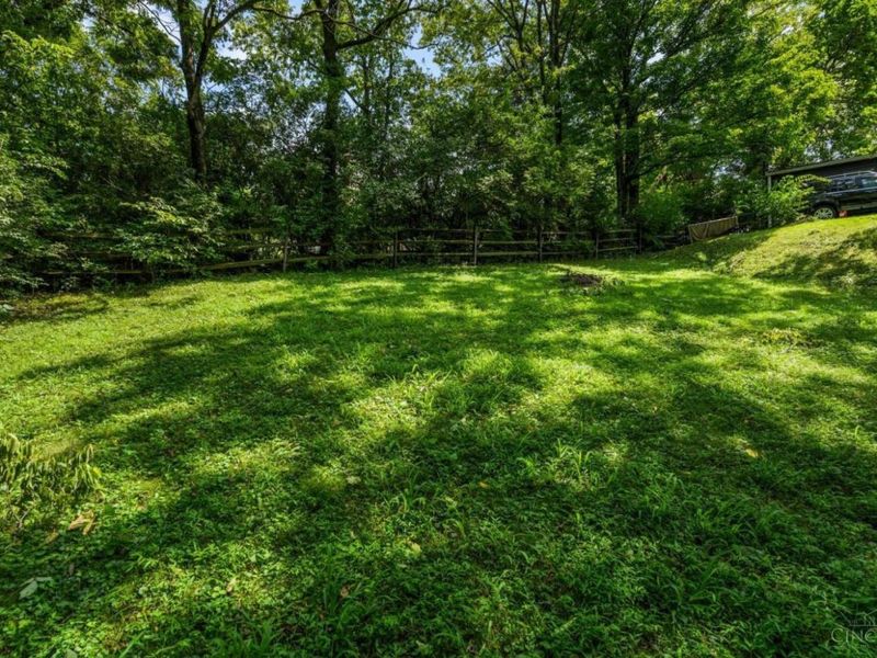 2562 Montana Avenue, Cincinnati, OH 45211 Photo 25
