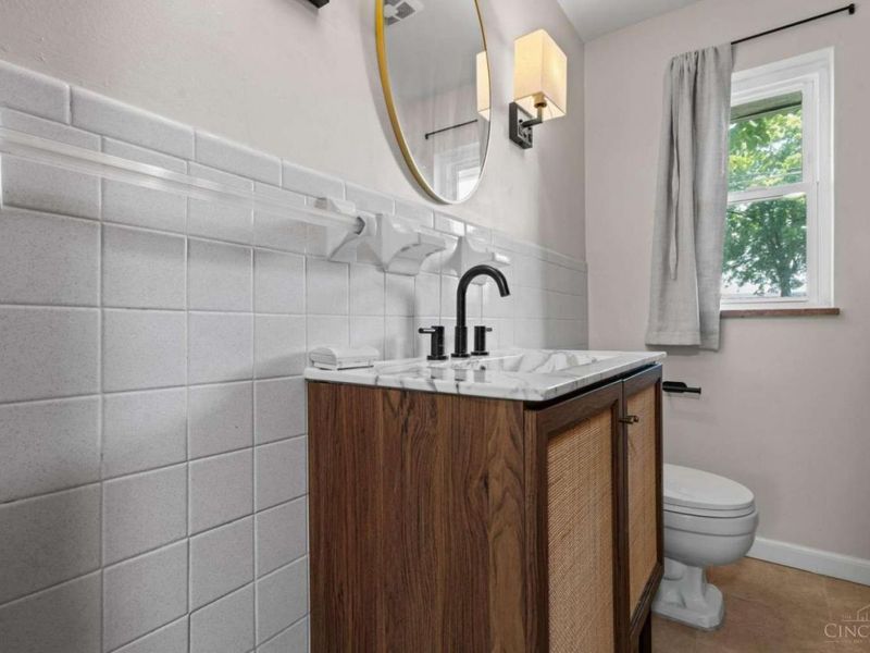 2562 Montana Avenue, Cincinnati, OH 45211 Photo 7
