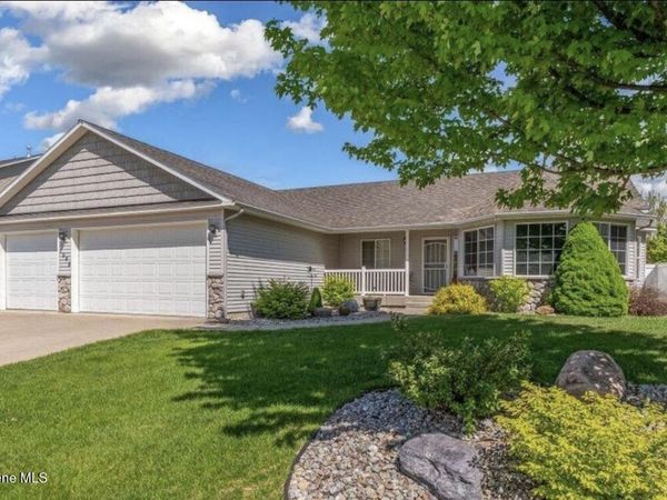 7948 N Carrington LN, Coeur d'Alene, ID 83815