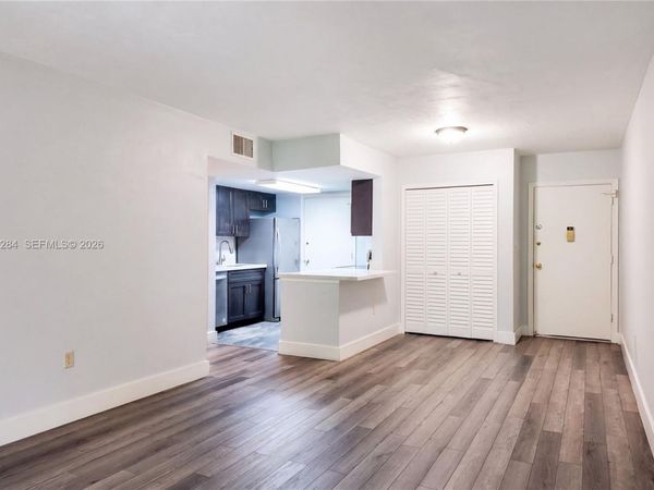 15888 SW 95th Ave , Unit 209, Miami, FL 33157