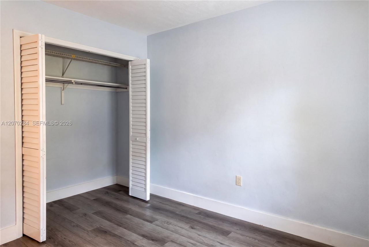 15888 SW 95th Ave , Unit 209, Miami, FL 33157 Photo