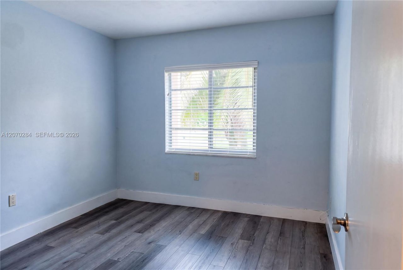 15888 SW 95th Ave , Unit 209, Miami, FL 33157 Photo