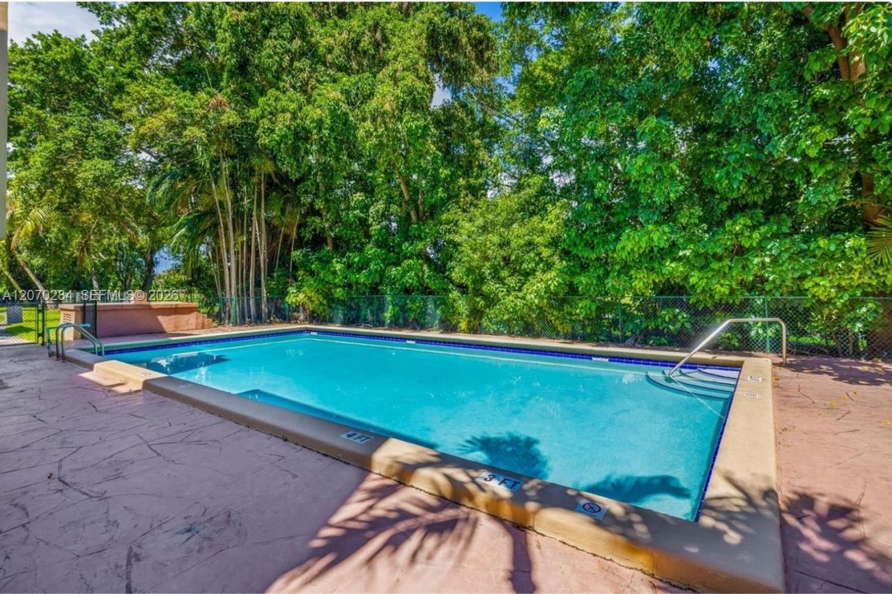 15888 SW 95th Ave , Unit 209, Miami, FL 33157 Photo