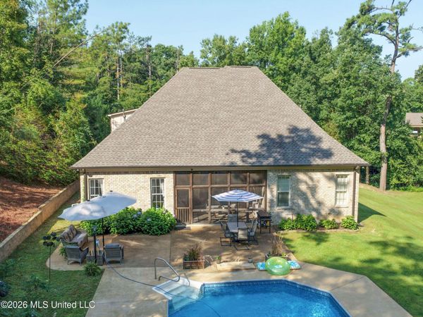 103 Turtle Creek Drive, Batesville, MS 38606