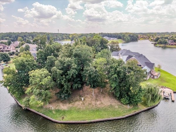 9956 PROMONTORY CV, Lakeland, TN 38002