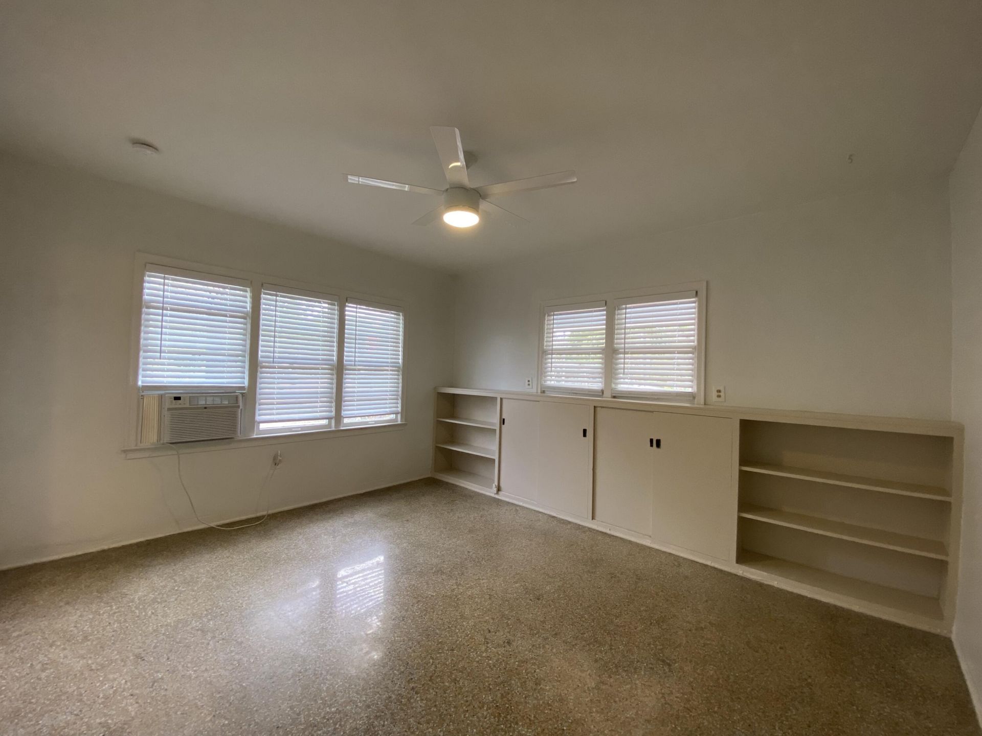 1020 NE 3rd Street, Unit 1020, Fort Lauderdale, FL 33301 Photo