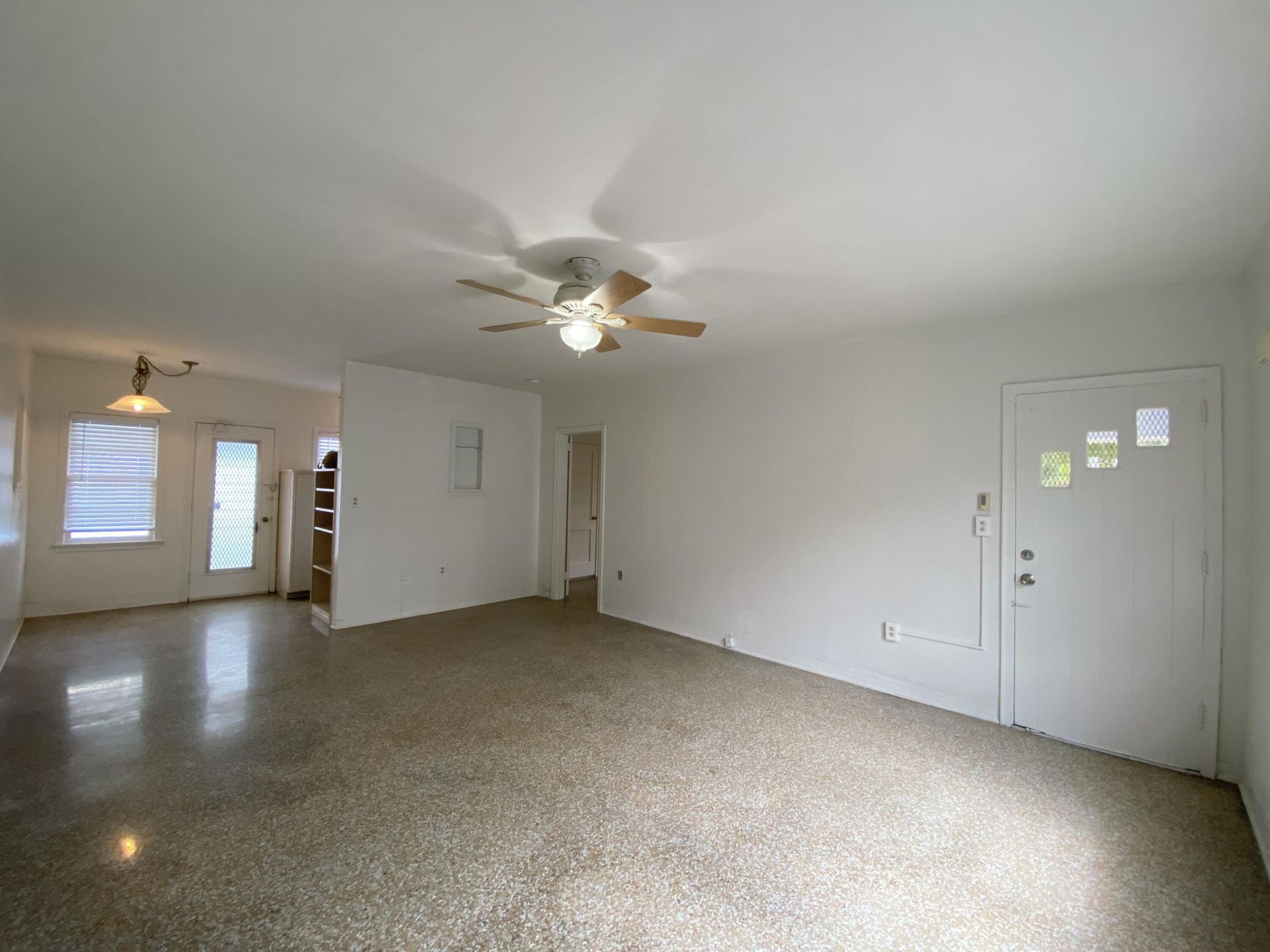 1020 NE 3rd Street, Unit 1020, Fort Lauderdale, FL 33301 Photo